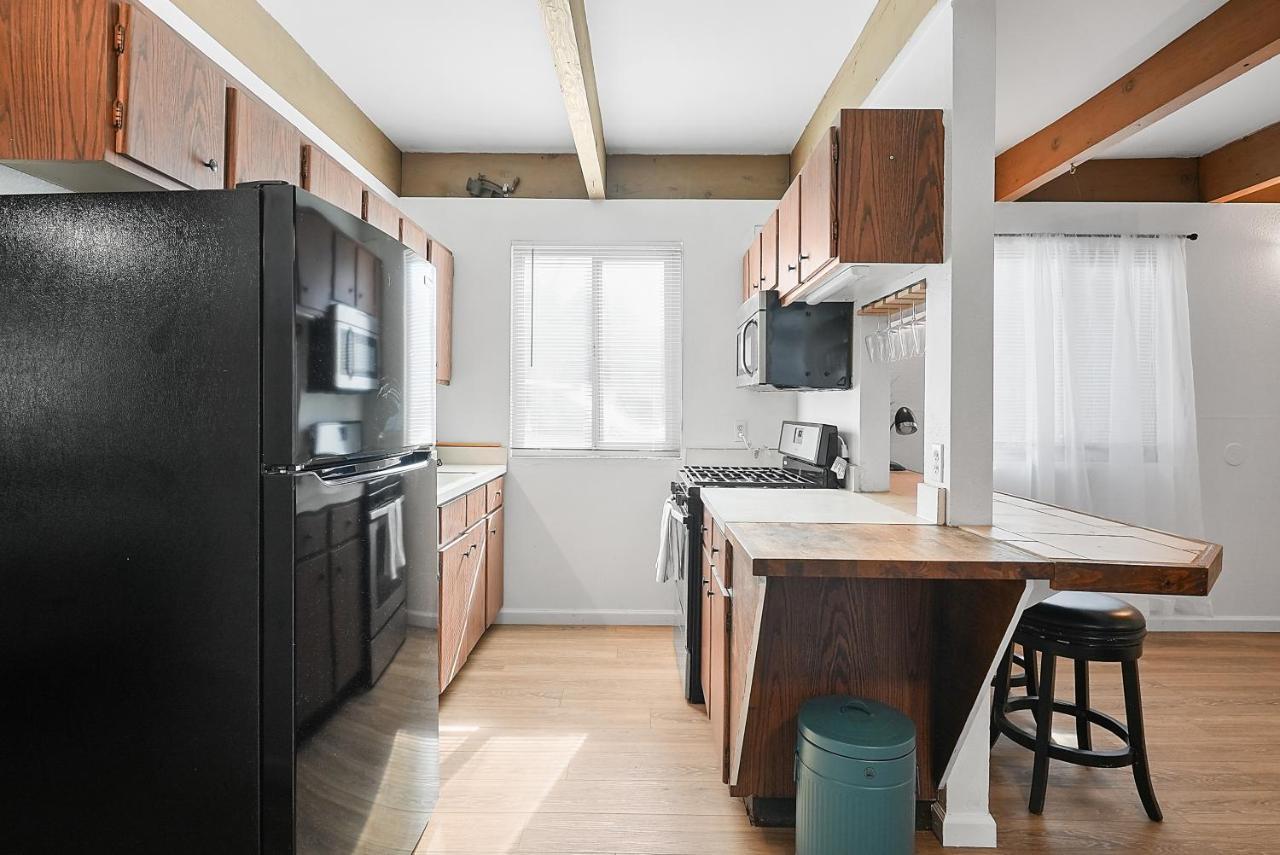 Apartment Mission Bay - Steps To Sand, Dining, Ac, Parking & Shops! *