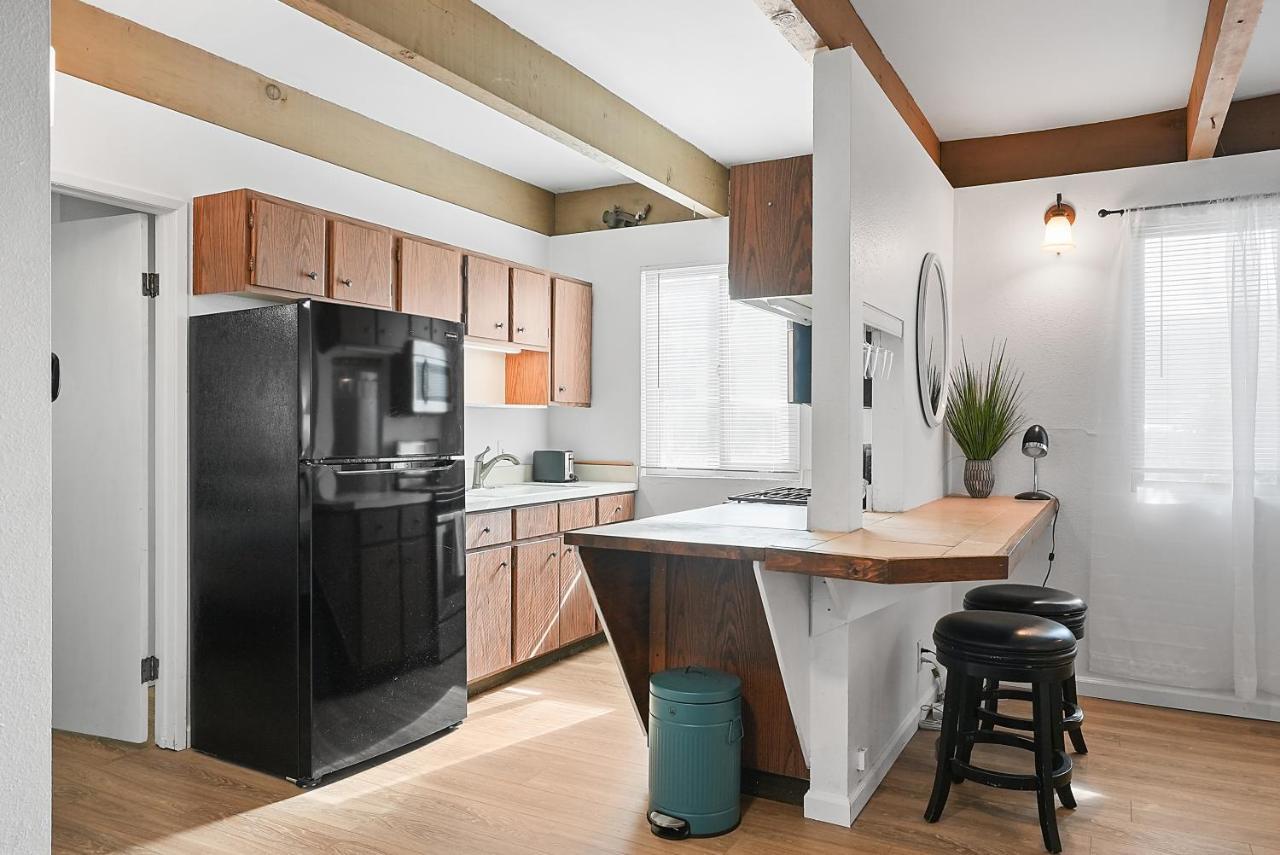 Apartment Mission Bay - Steps To Sand, Dining, Ac, Parking & Shops!