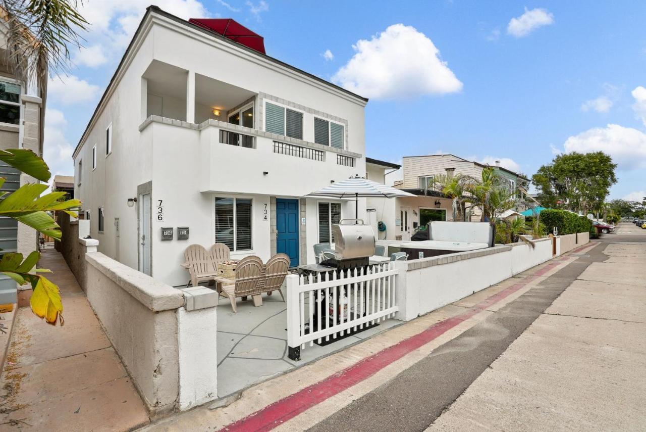 Stunning Delight With Hot Tub, Fire Pit, Parking & Walk To Beach!