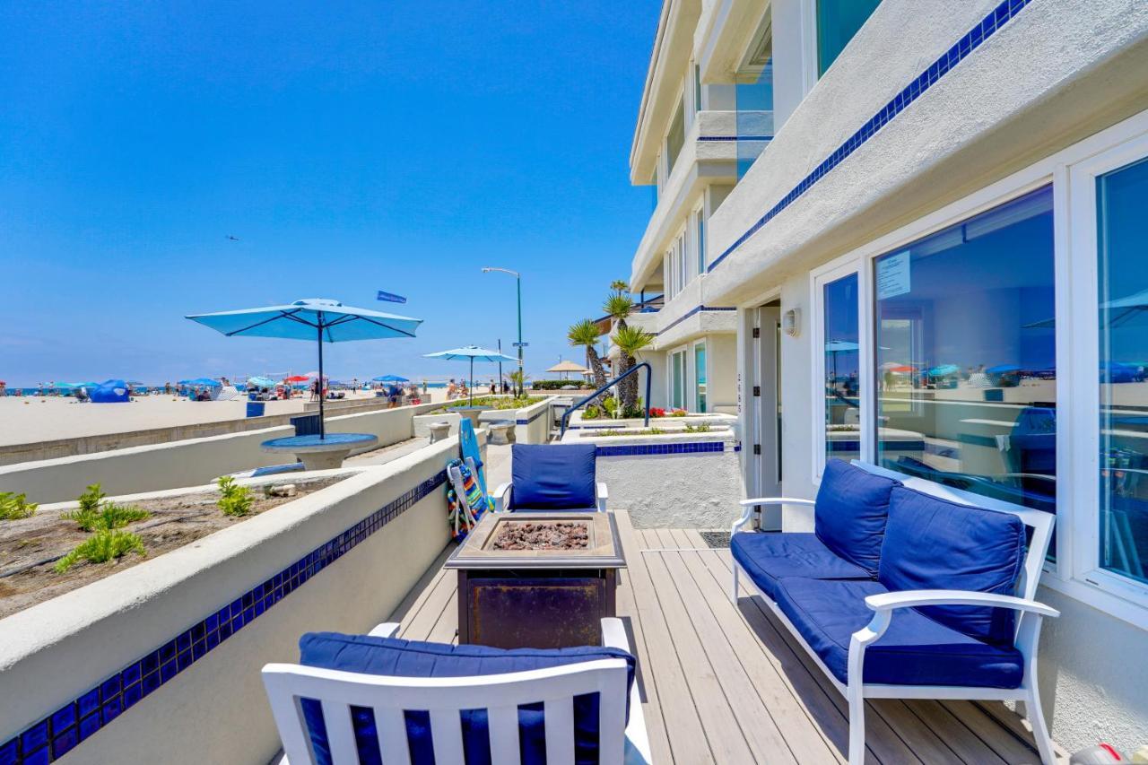 Holiday home Oceanfront With Front Patio, Gas Grill, Fire Pit - Prime Location!!