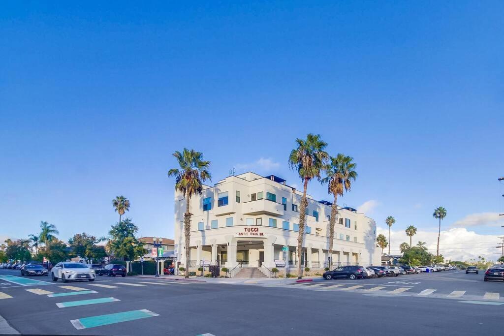 Apartment Park Blvd Paradise 303 King Bed With A Private San Diego