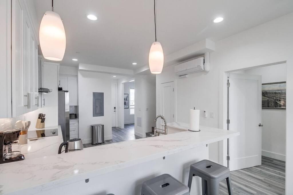 Apartment Park Blvd Paradise 303 King Bed With A Private *