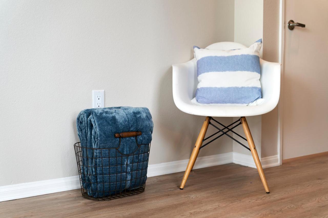 Apartment Luxury 2bd 2ba, Brand New/pets/close To Everything/boho+cozy Vibes *
