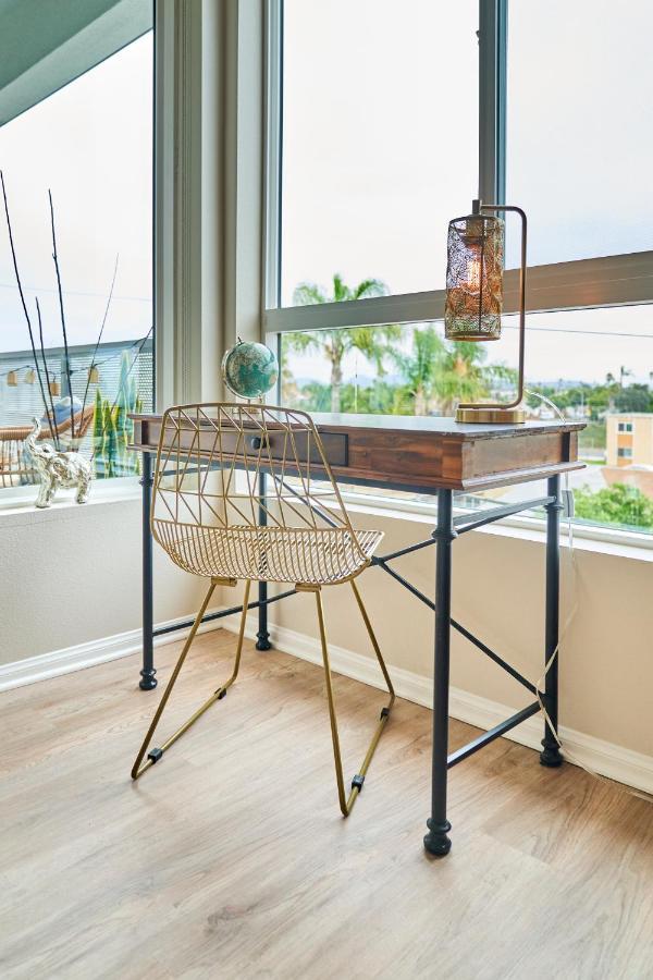 Luxury 2bd 2ba, Brand New/pets/close To Everything/boho+cozy Vibes *