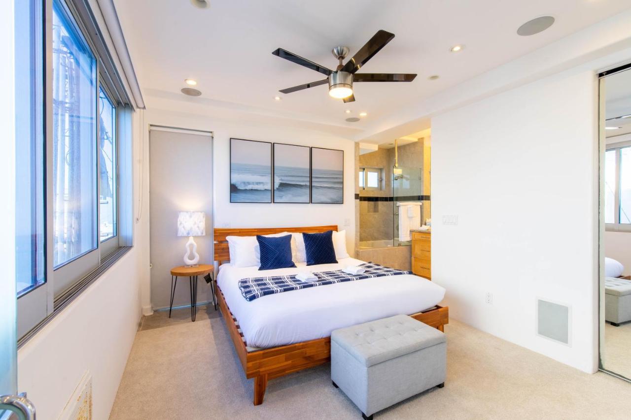 Holiday home Ocean View, Two-level With Stunning View, Decks, Fast Wifi & Fireplace San Diego