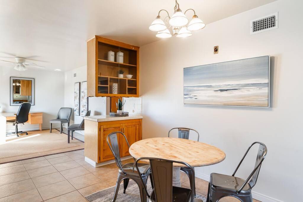 Casa Flora -2br- Free Parking In Little Italy! Apartment