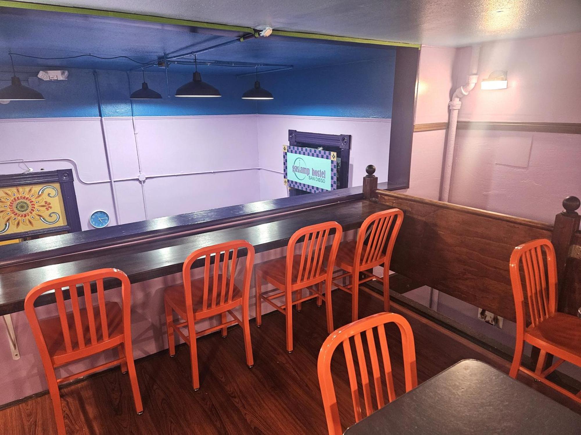 Gaslamp Hostel *