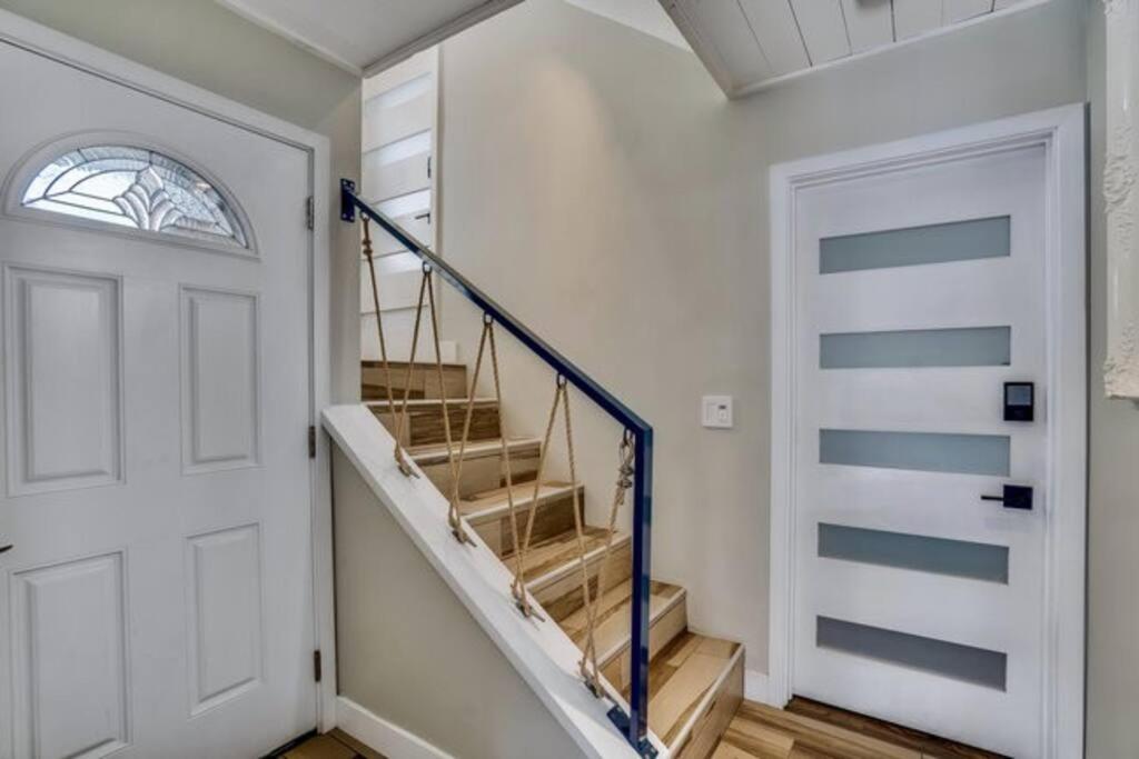 Sea House At Sea Shore - 4 Bedroom 3 Bath - 14 Ppl *