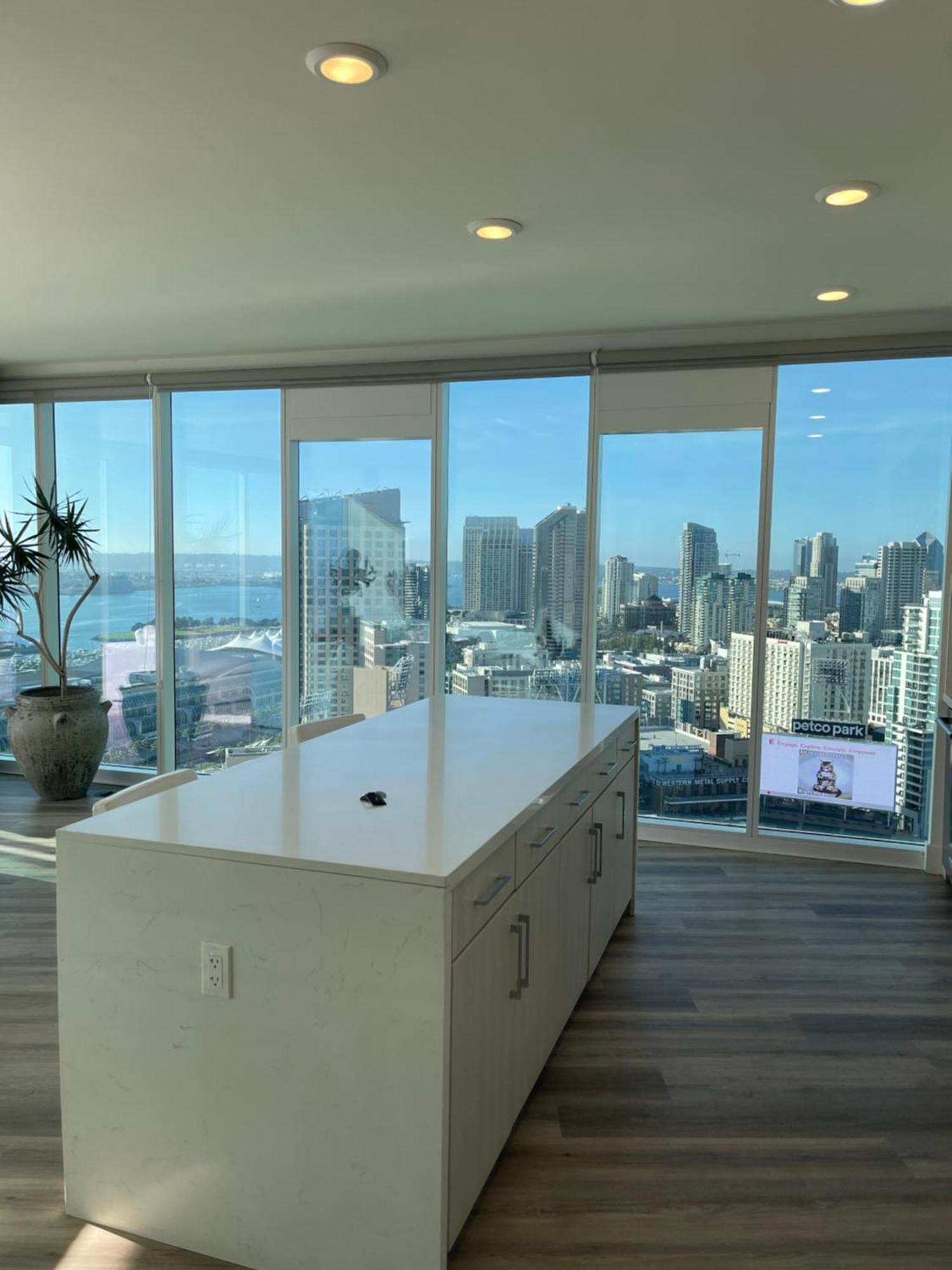 Massive Penthouse Overlooking All Of *