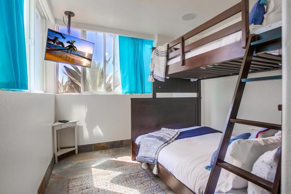 Aloha Breeze 1 Holiday home