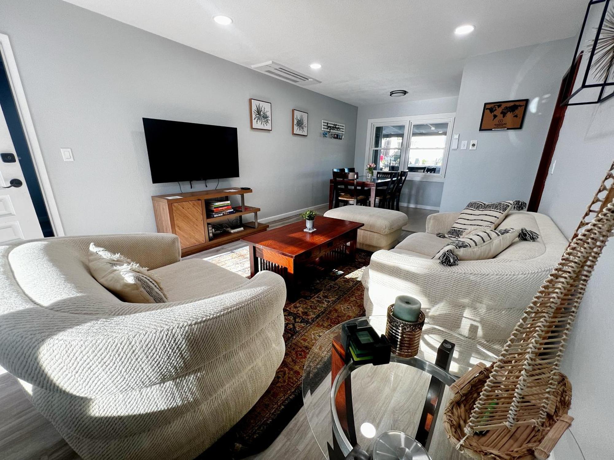 Seaworld Retreat: 4br House/jacuzzi/bbq