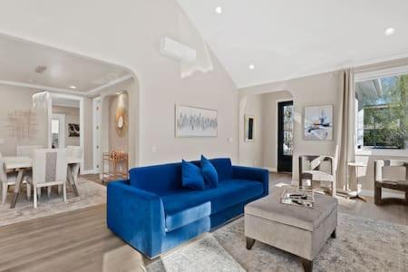 Champagne Taste Luxury In Hillcrest Holiday home