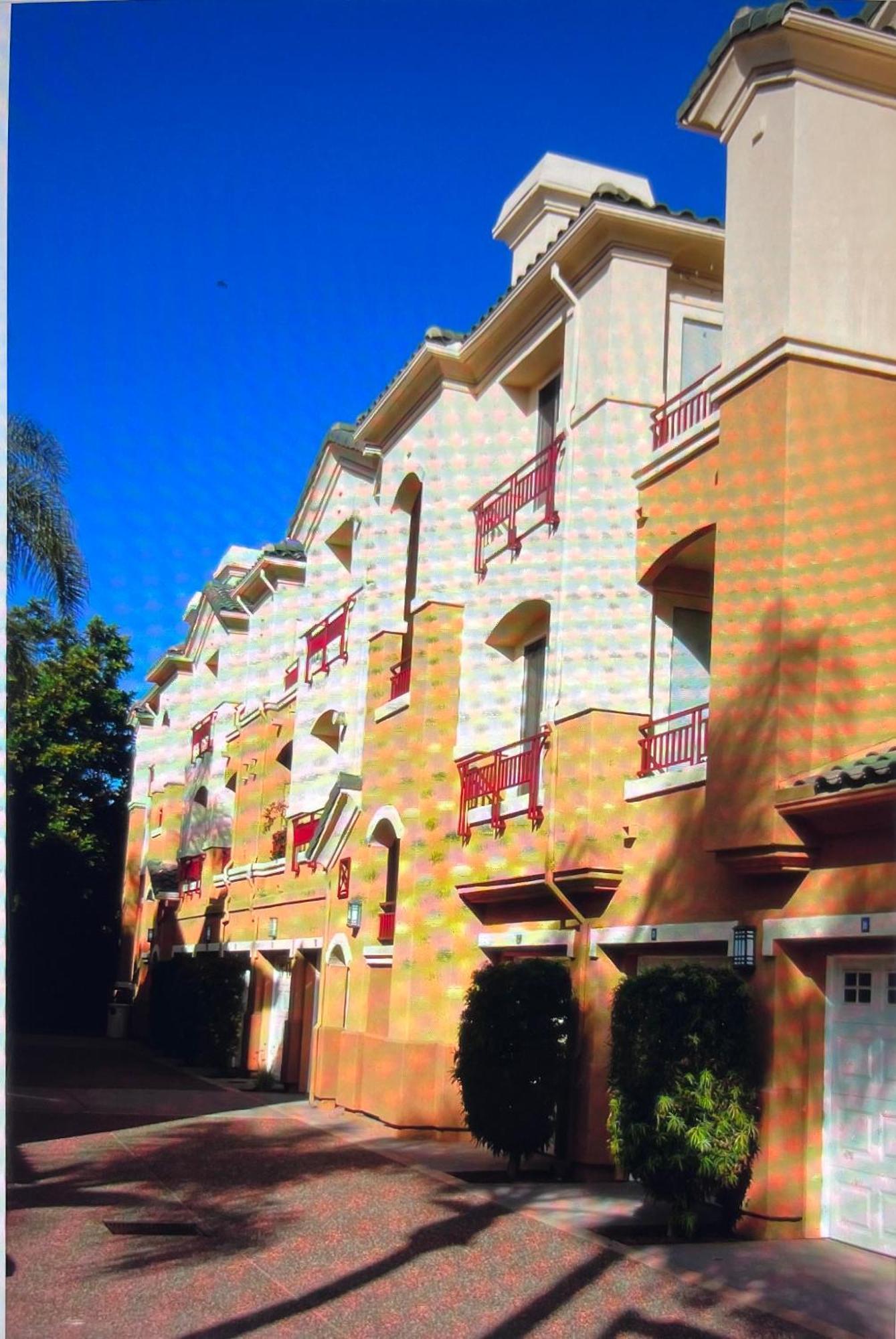 Del Mar Luxury Apartment