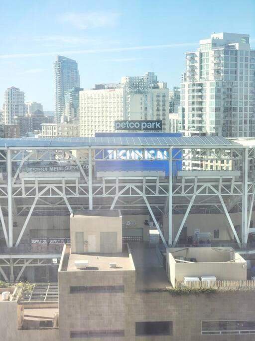 Stunning 1bed Downtown 1 Min To Petco Park Convention Center