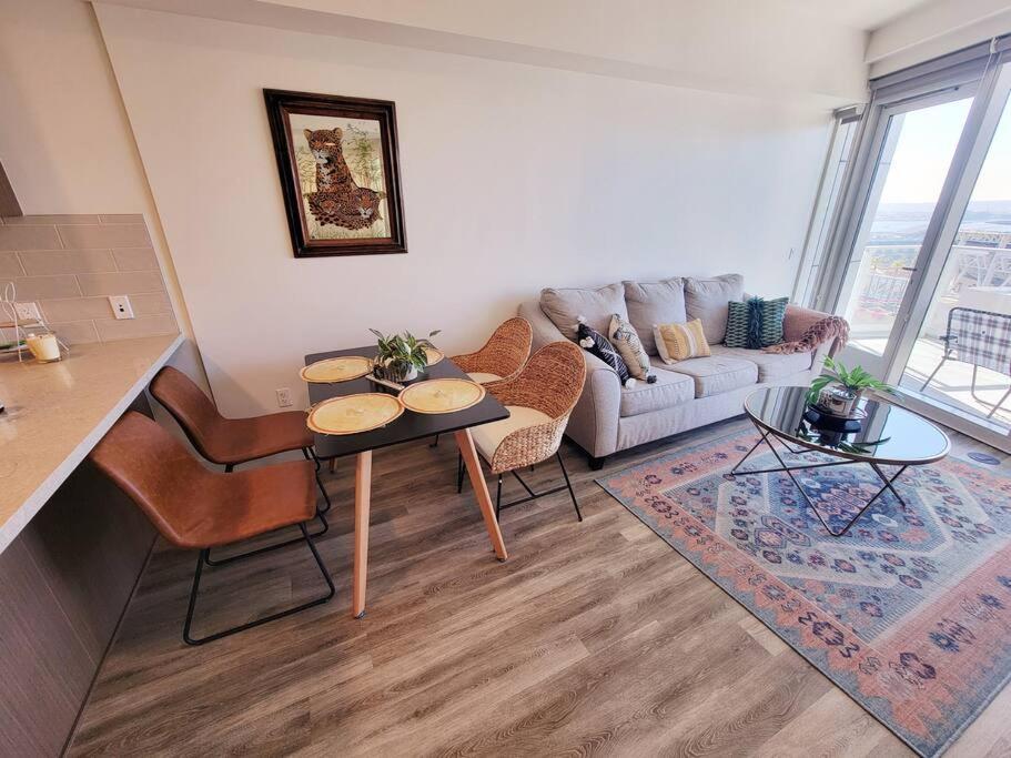 Stunning 1bed Downtown 1 Min To Petco Park Convention Center