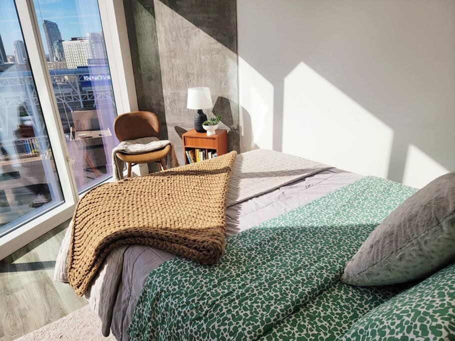 Stunning 1bed Downtown 1 Min To Petco Park Convention Center Apartment