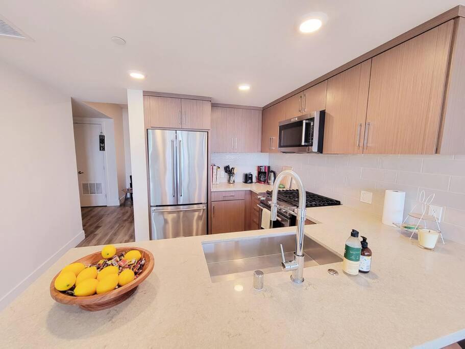 Apartment Stunning 1bed Downtown 1 Min To Petco Park Convention Center