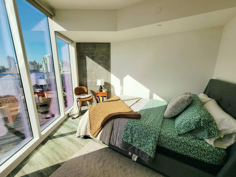 Apartment Stunning 1bed Downtown 1 Min To Petco Park Convention Center *