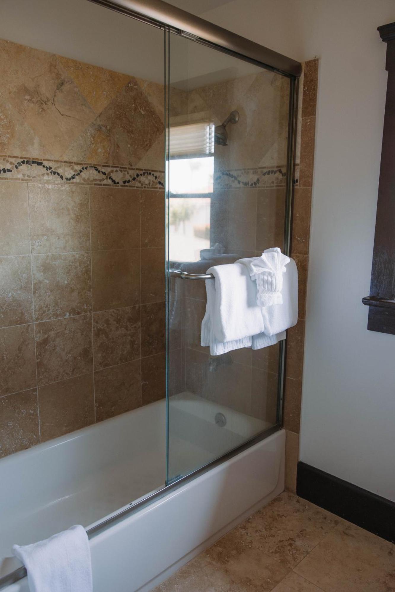 Holiday home Balboa Mansion 6Brhot Tubbig Backyardsleeps 15 *