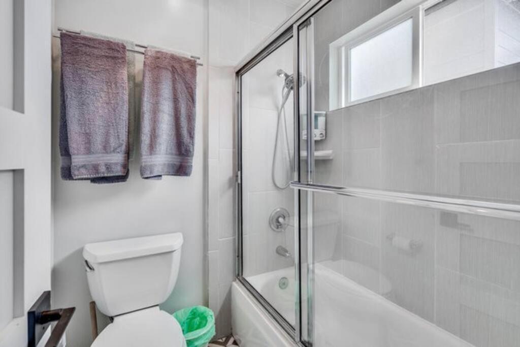 Sea House At Sea Shore - 4 Bedroom 3 Bath - 14 Ppl * San Diego