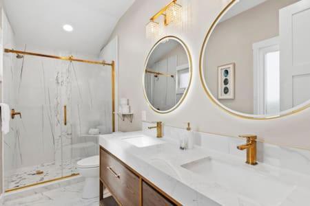 Champagne Taste Luxury In Hillcrest Holiday home *