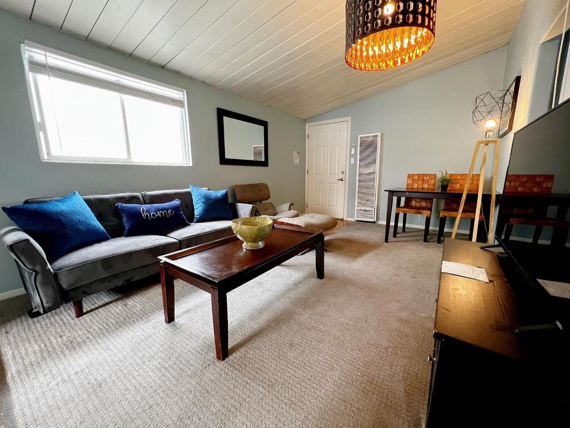Idyllic 1br In Ocean Apartment
