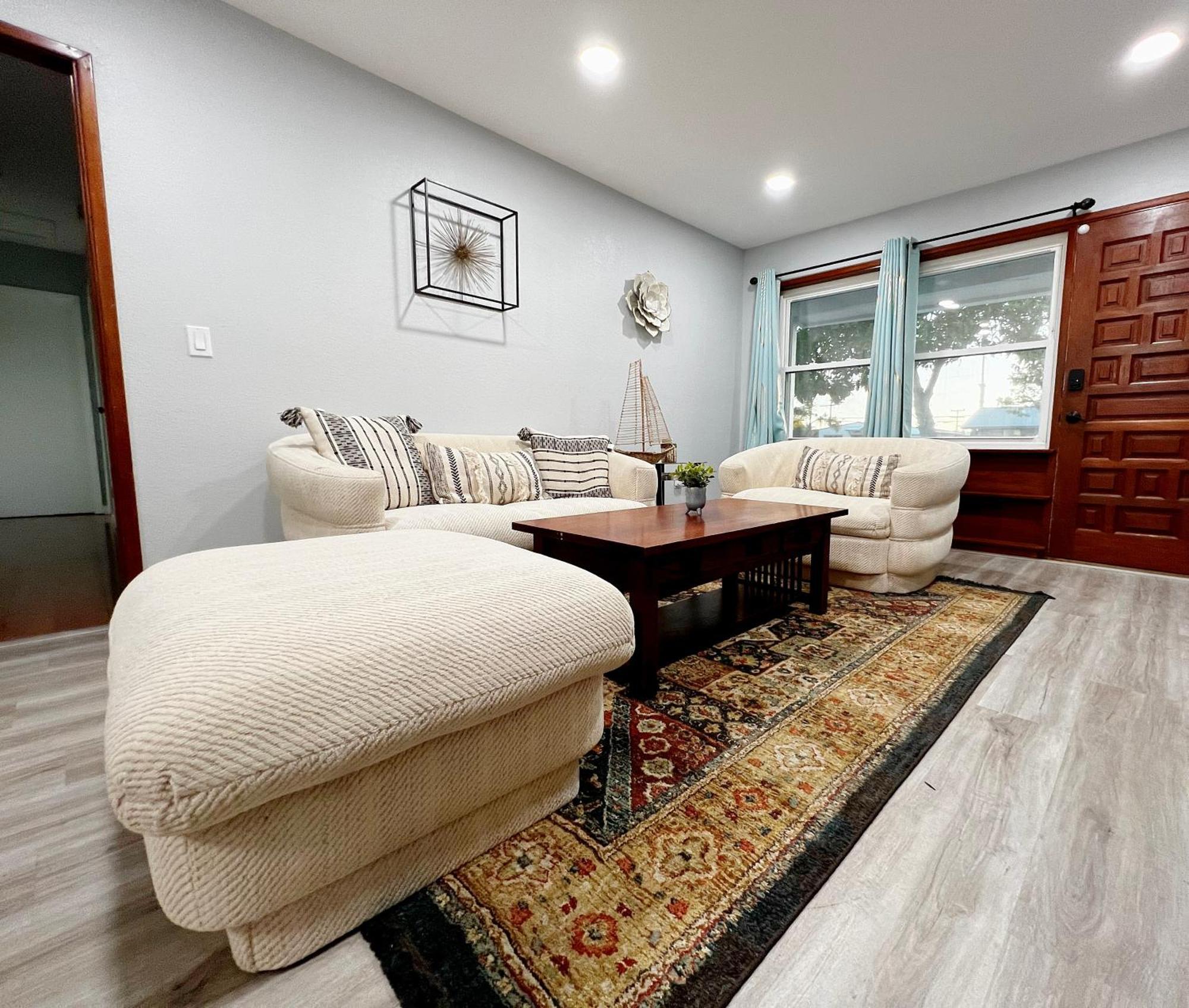 Seaworld Retreat: 4br House/jacuzzi/bbq San Diego