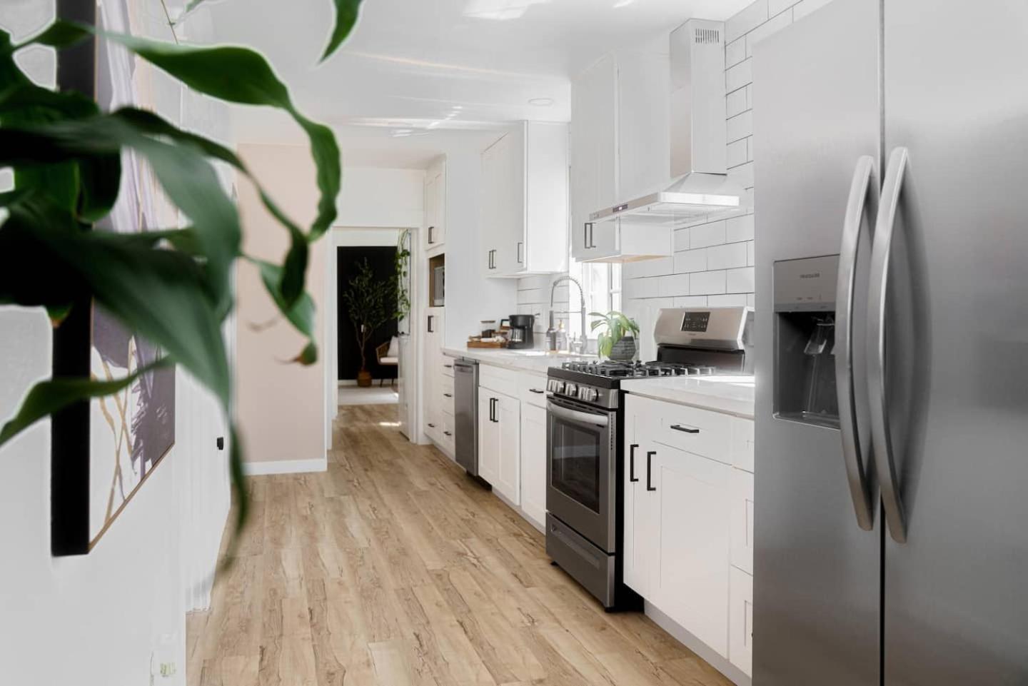 Cozy Private Home, 10-min From Dt, & Parks