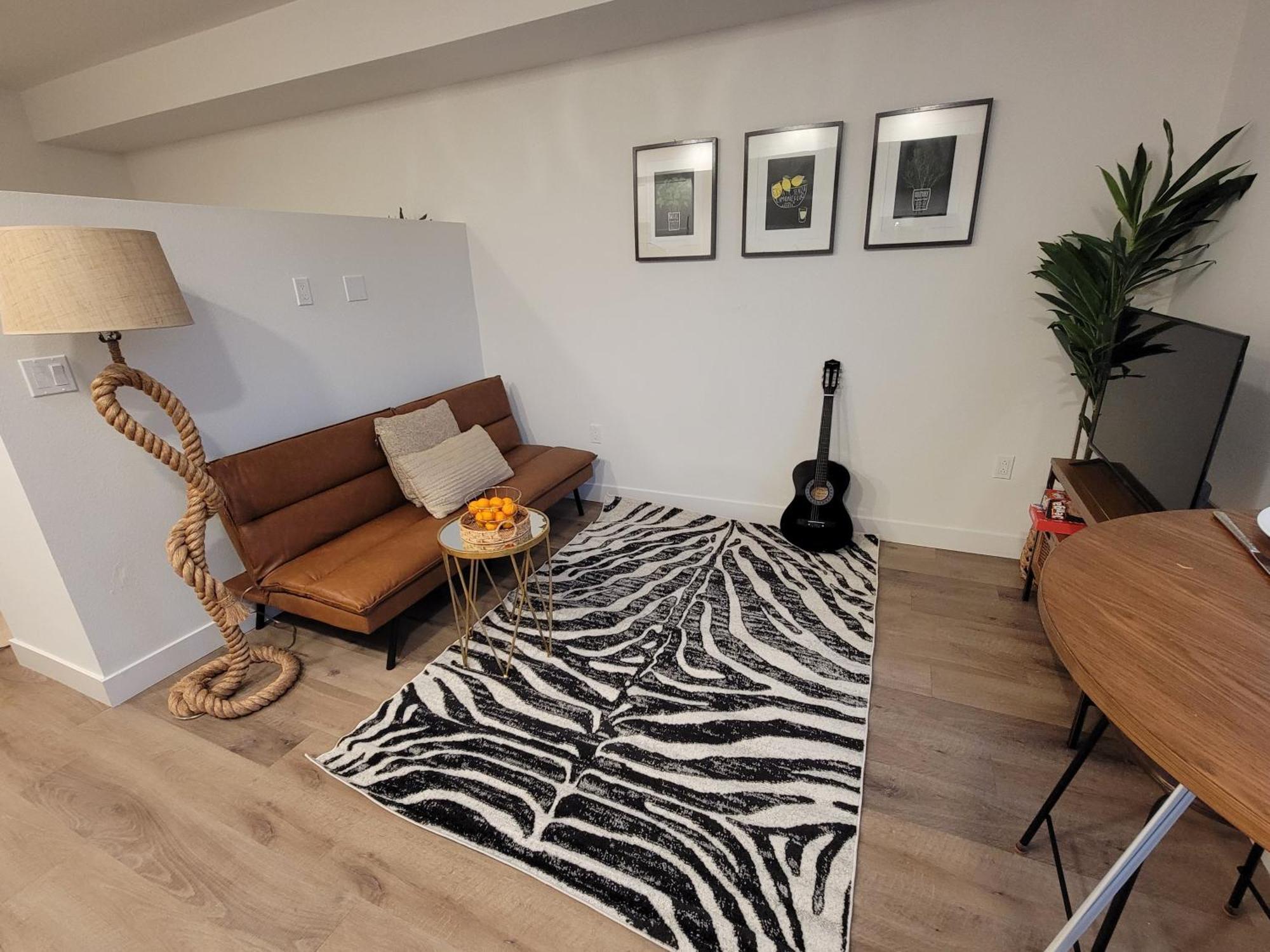Amazing Big Studio Near Balboa Park Jacuzzi Rooftop Free Parking! San Diego