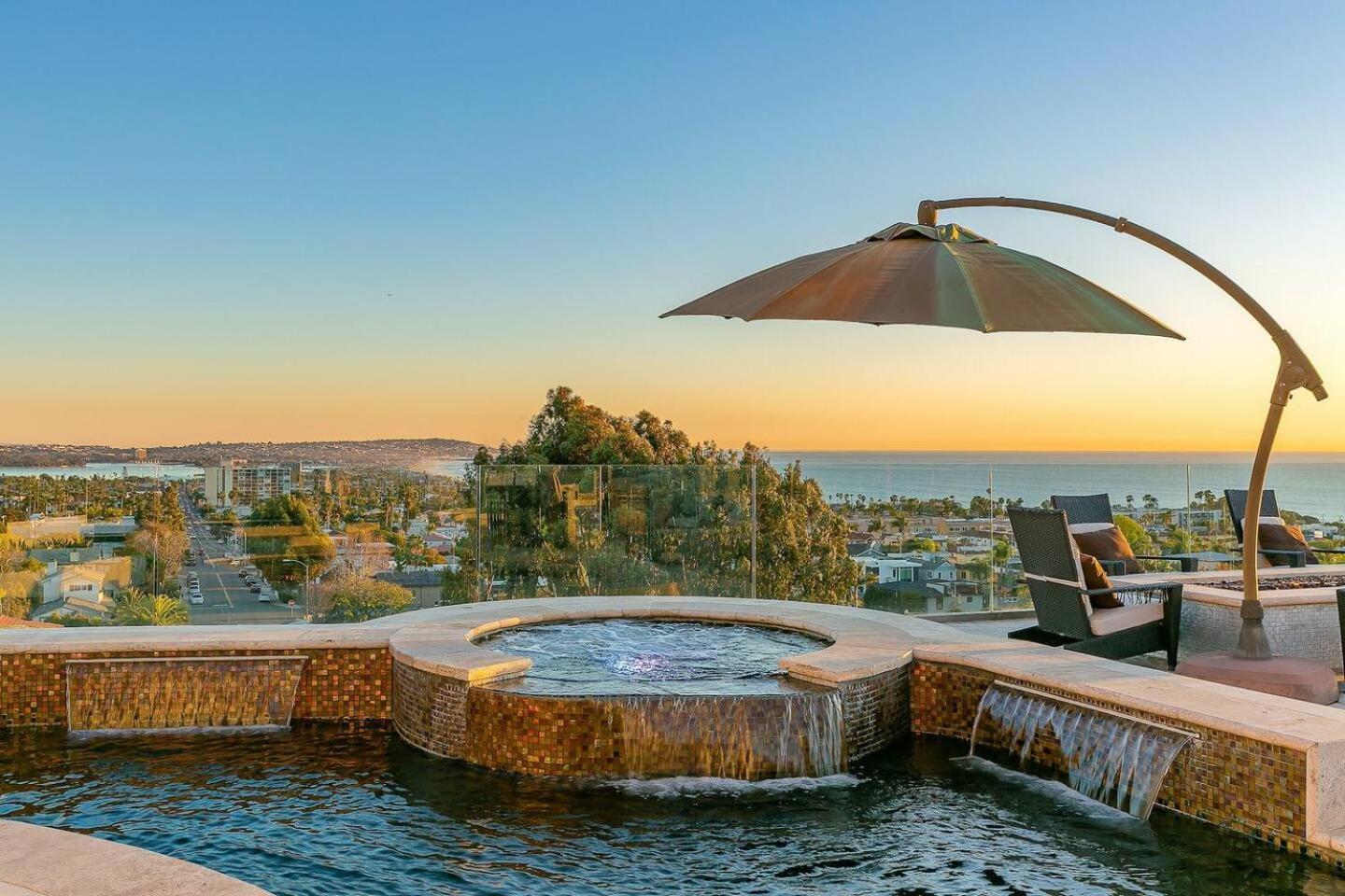 Ocean View Serenity With Theater And Heated Pool Holiday home *