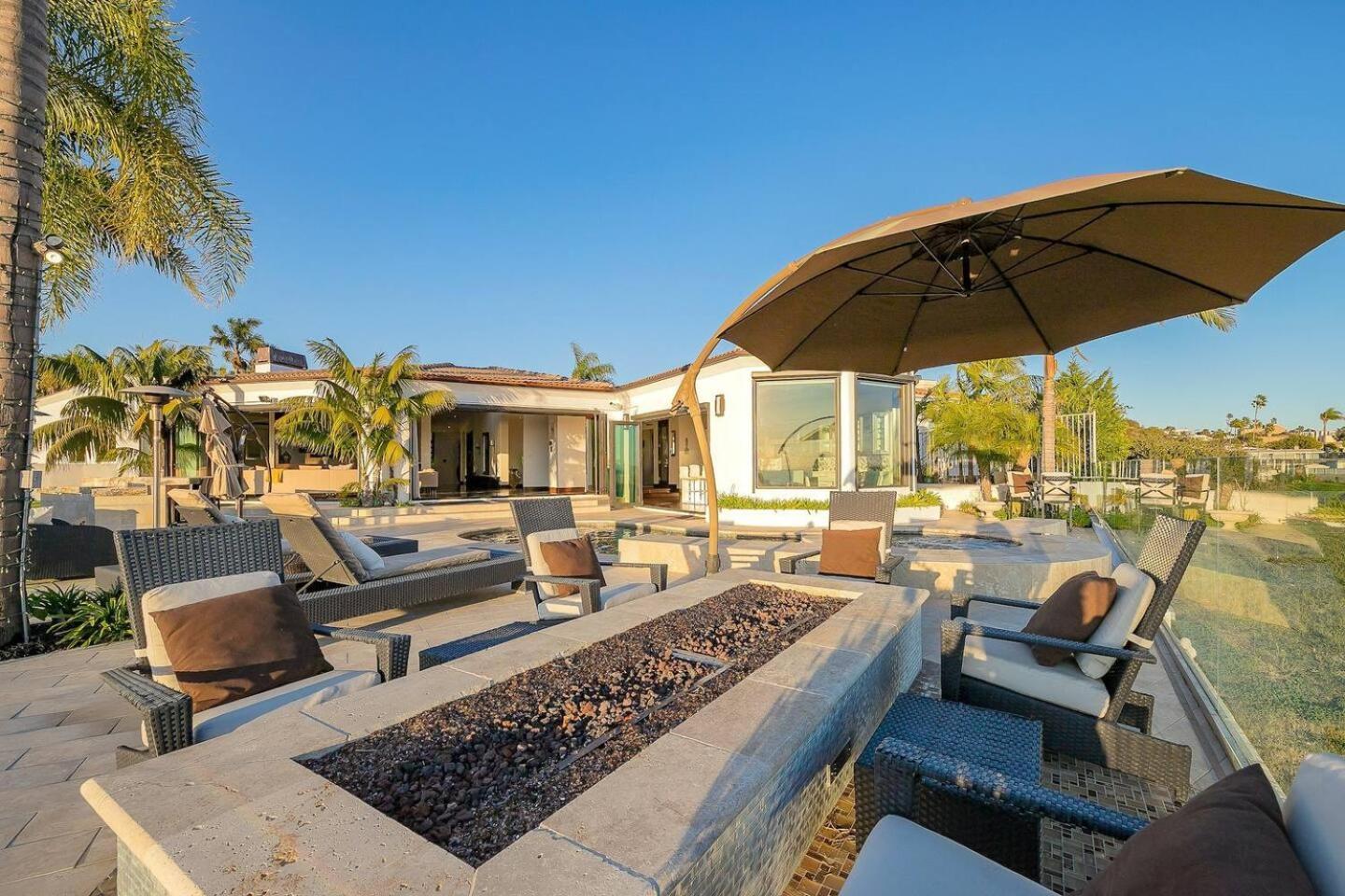 Ocean View Serenity With Theater And Heated Pool *