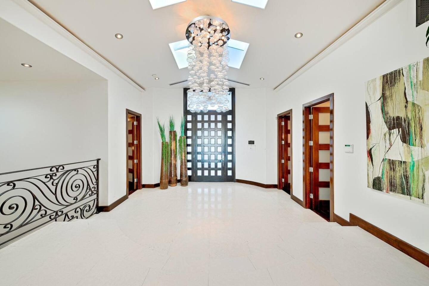 Ocean View Serenity With Theater And Heated Pool