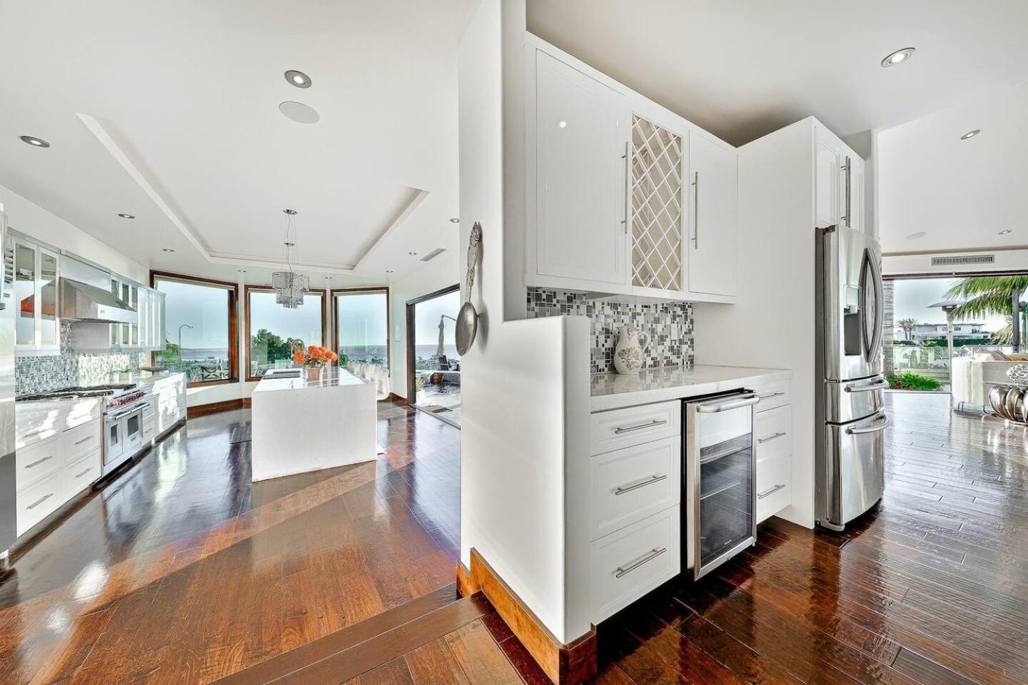 Ocean View Serenity With Theater And Heated Pool * San Diego