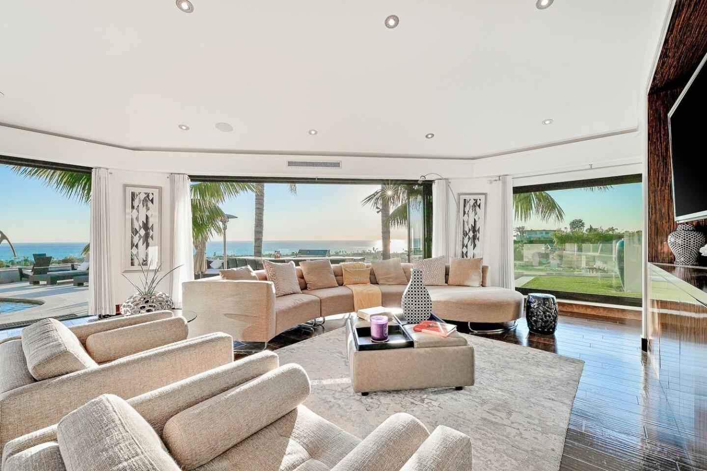 Holiday home Ocean View Serenity With Theater And Heated Pool