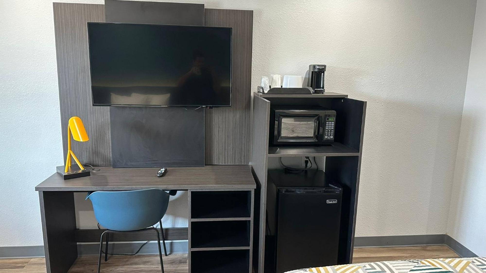 Hotel 6 San Ysidro Ca South Bay 3*