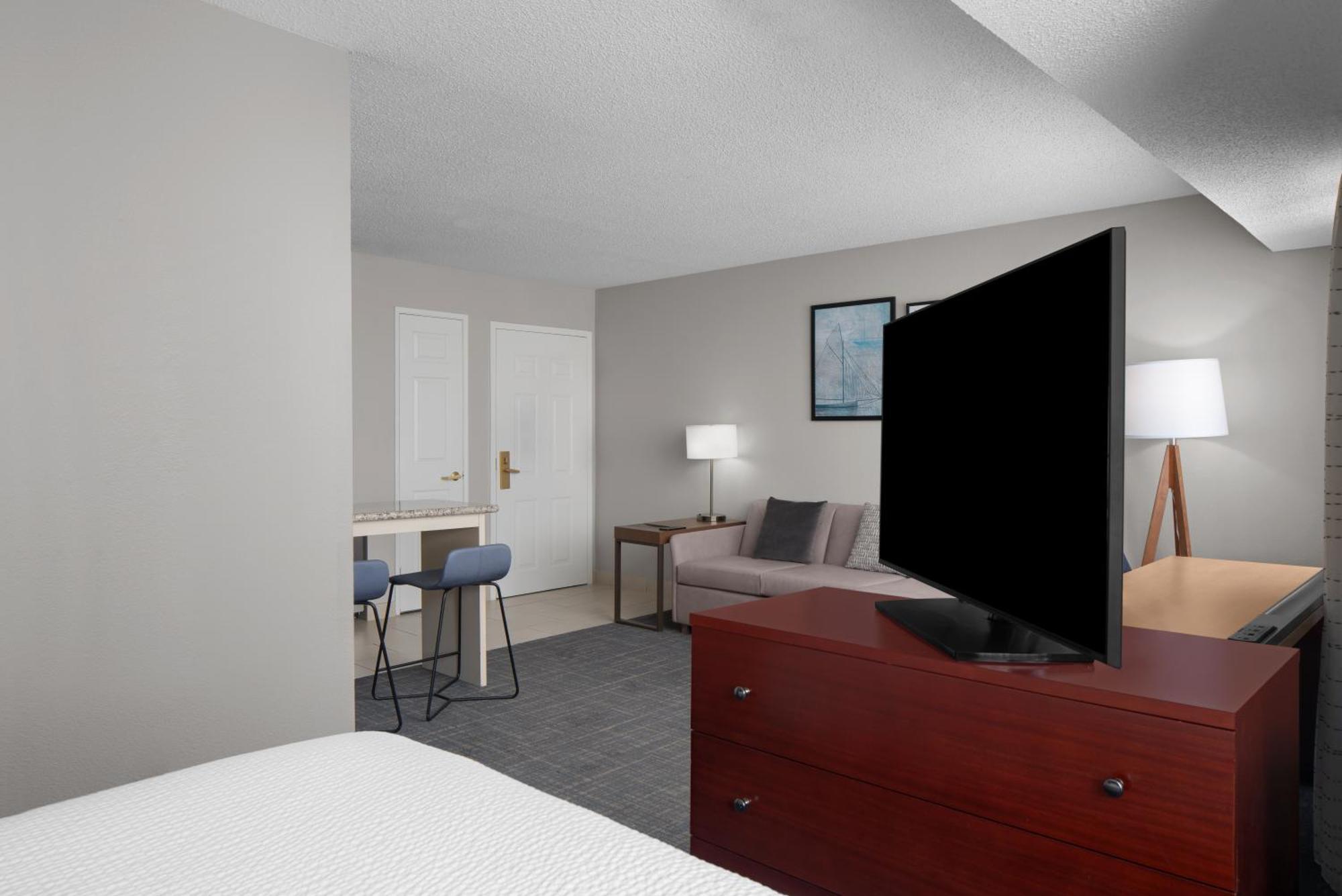 By Marriott Downtown Hotel 3*