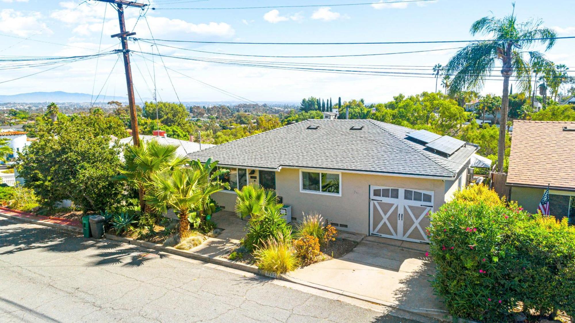 Delightful Pet-friendly South Park Holiday home *