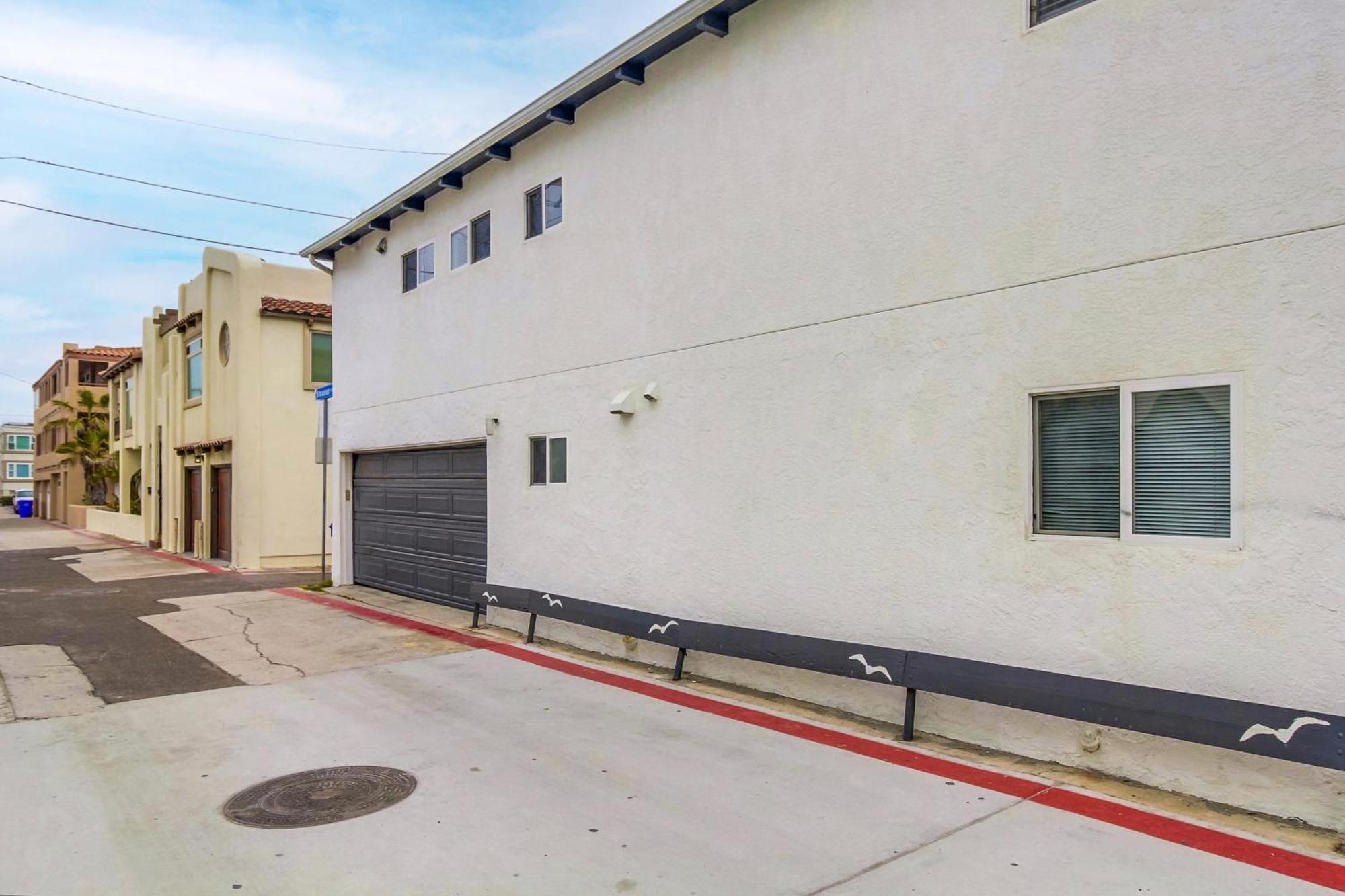 Holiday home Oceancatcher: Mission Beach Retreat With Ocean View