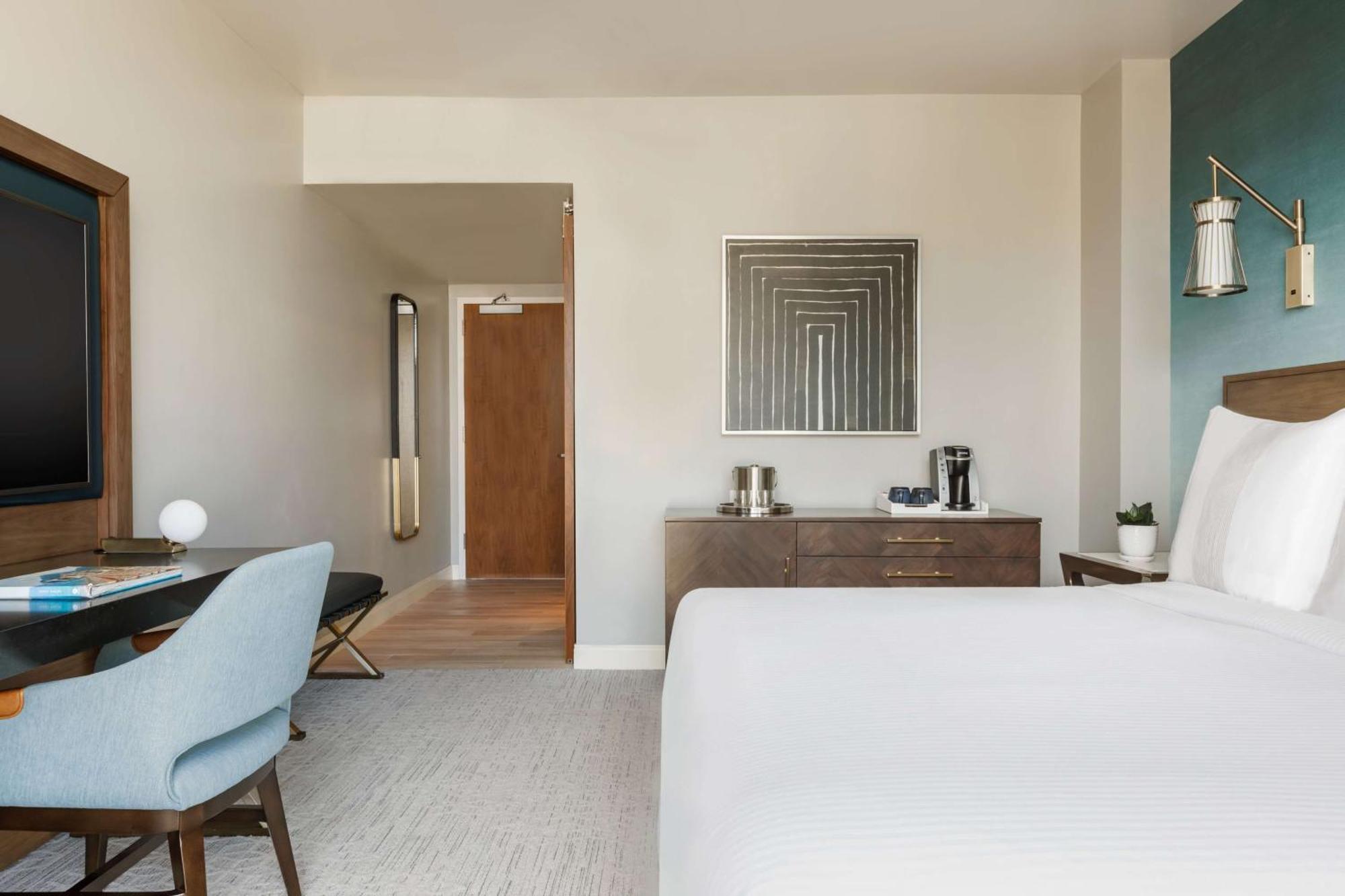 Carte Downtown, Curio Collection By Hilton 4*