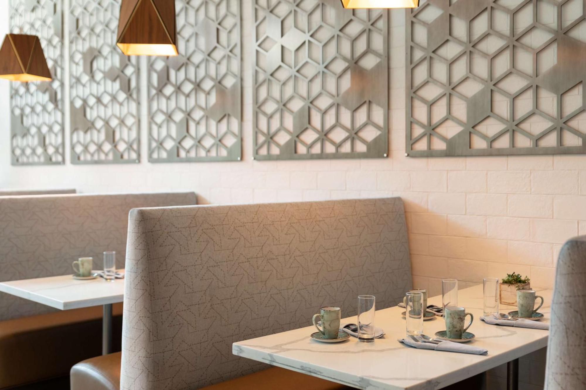 Carte Downtown, Curio Collection By Hilton San Diego