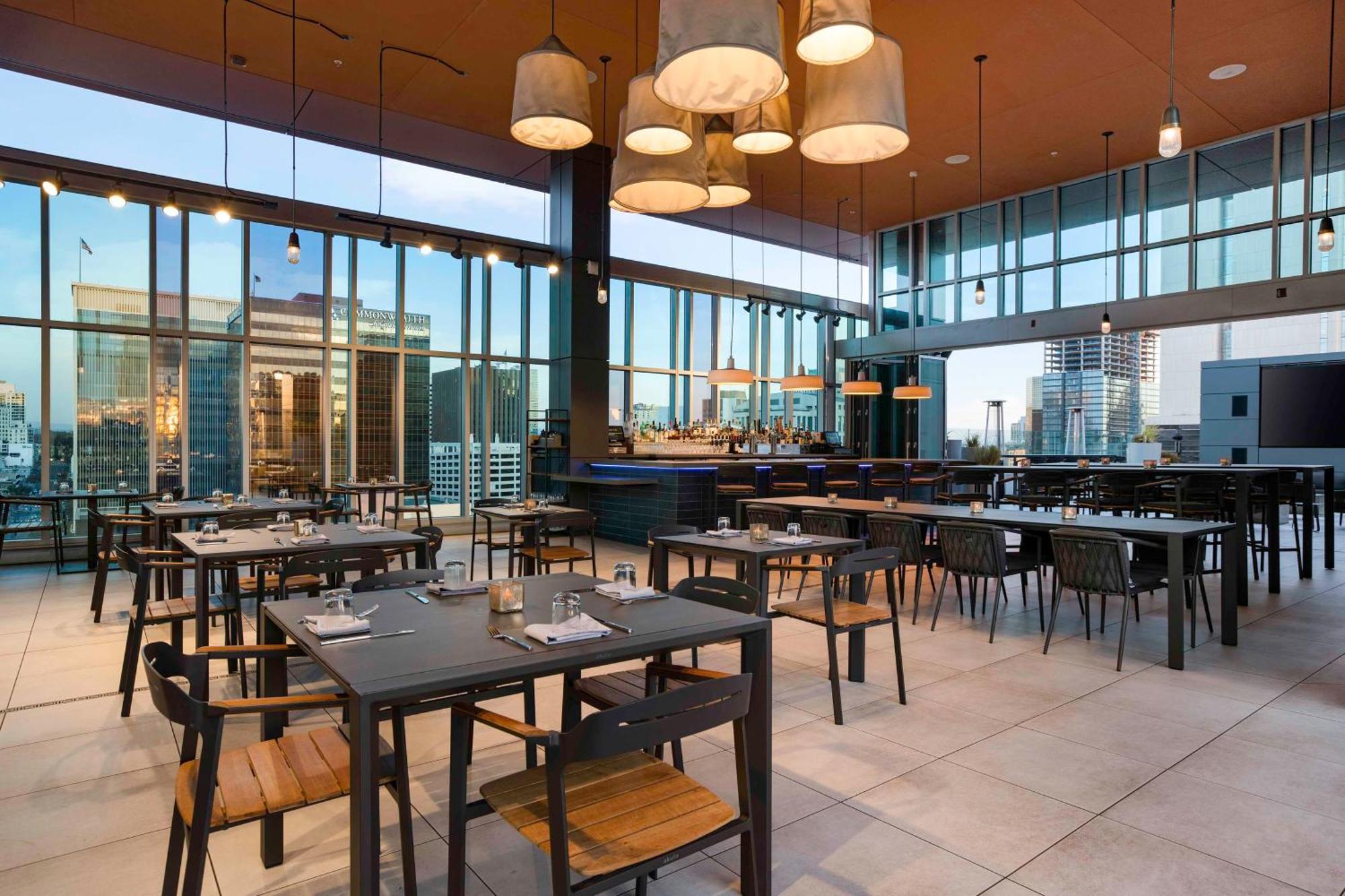 Carte Downtown, Curio Collection By Hilton