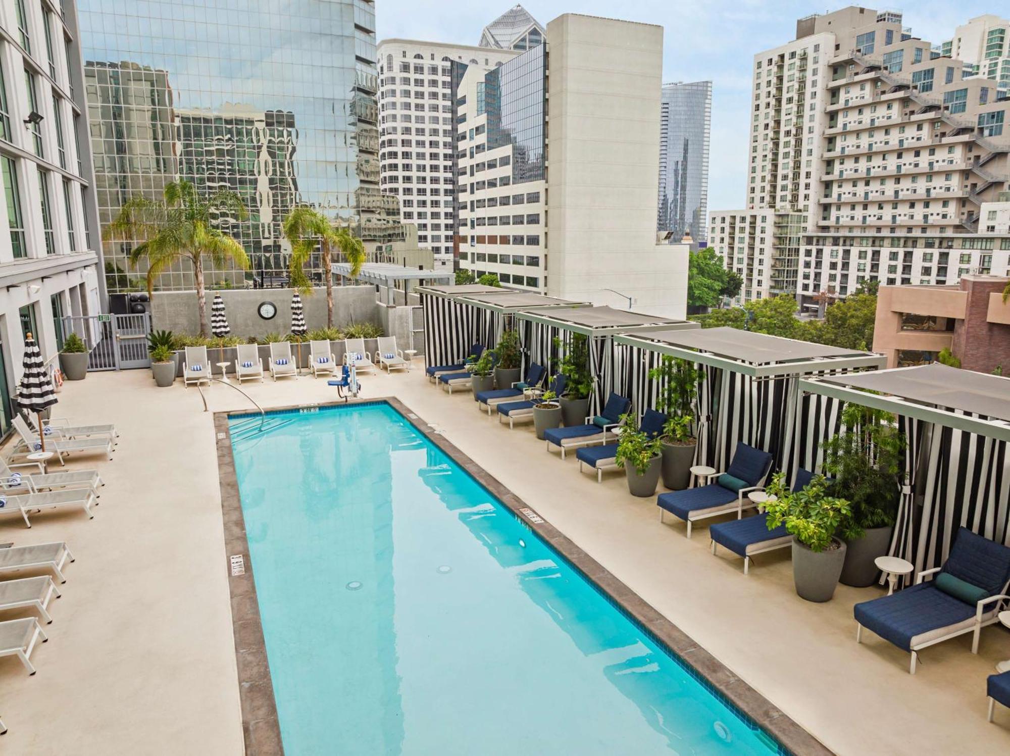 Hotel Carte Downtown, Curio Collection By Hilton 4*