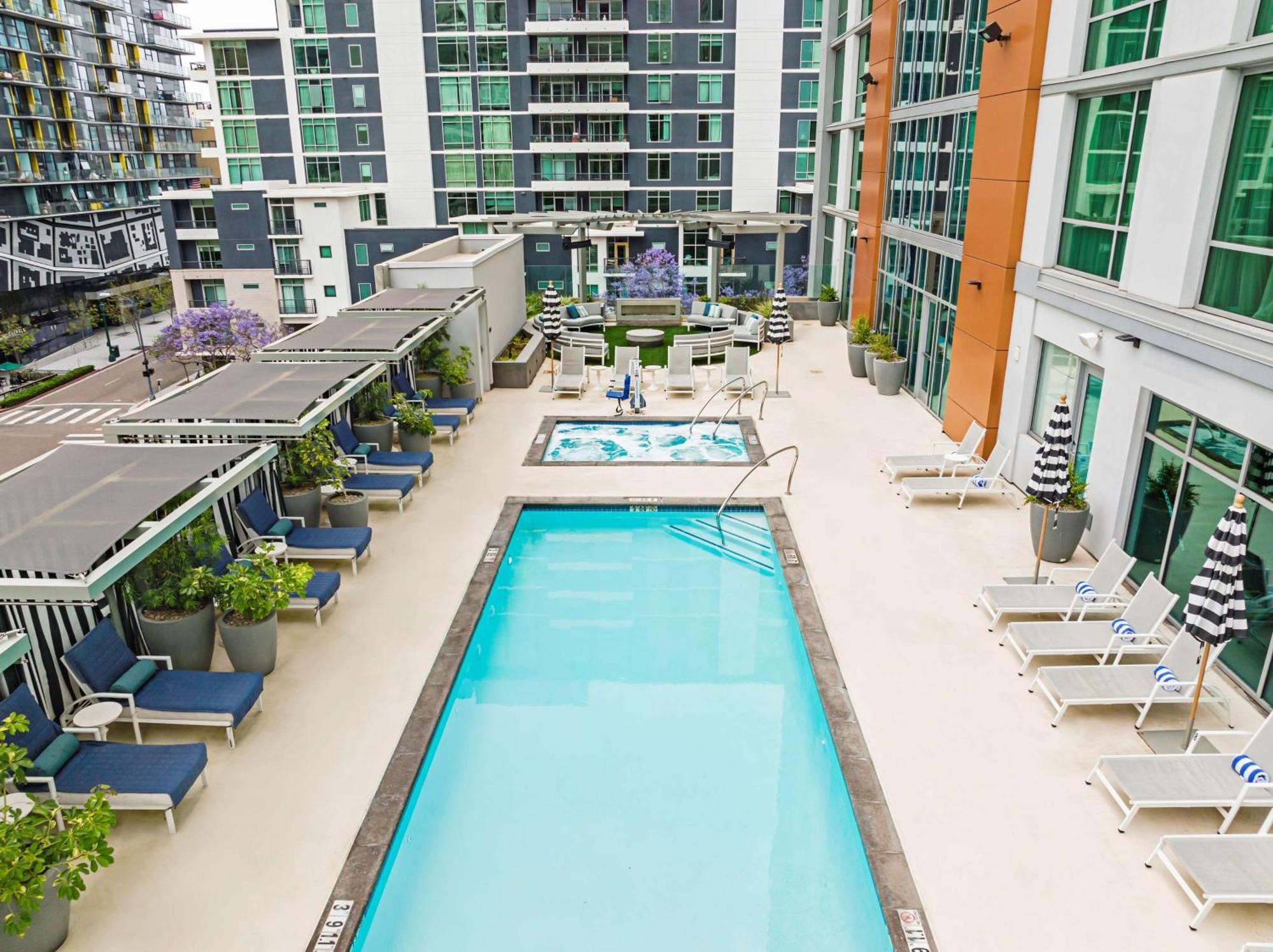 Hotel Carte Downtown, Curio Collection By Hilton