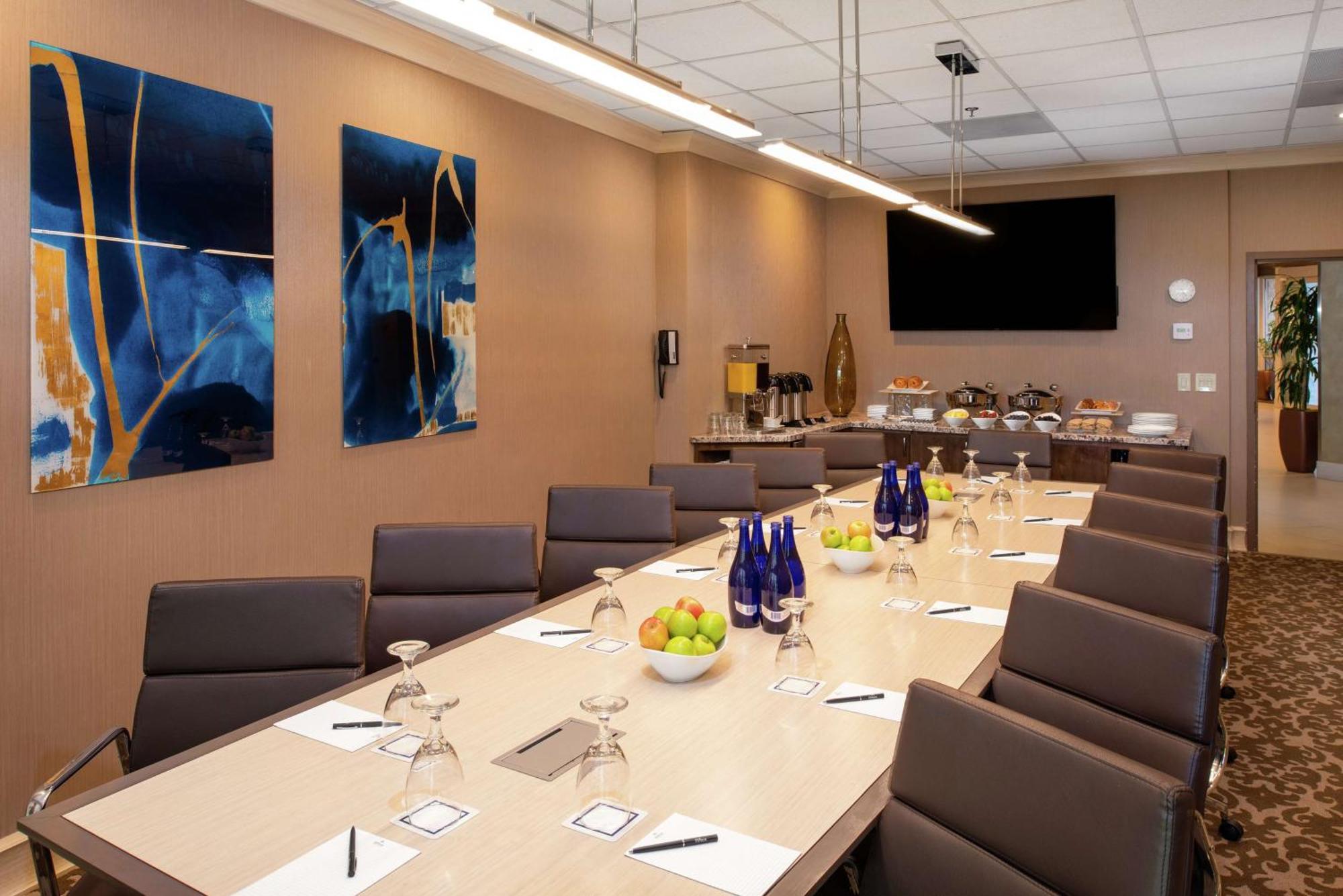 Hilton Airport/harbor Island 3* San Diego
