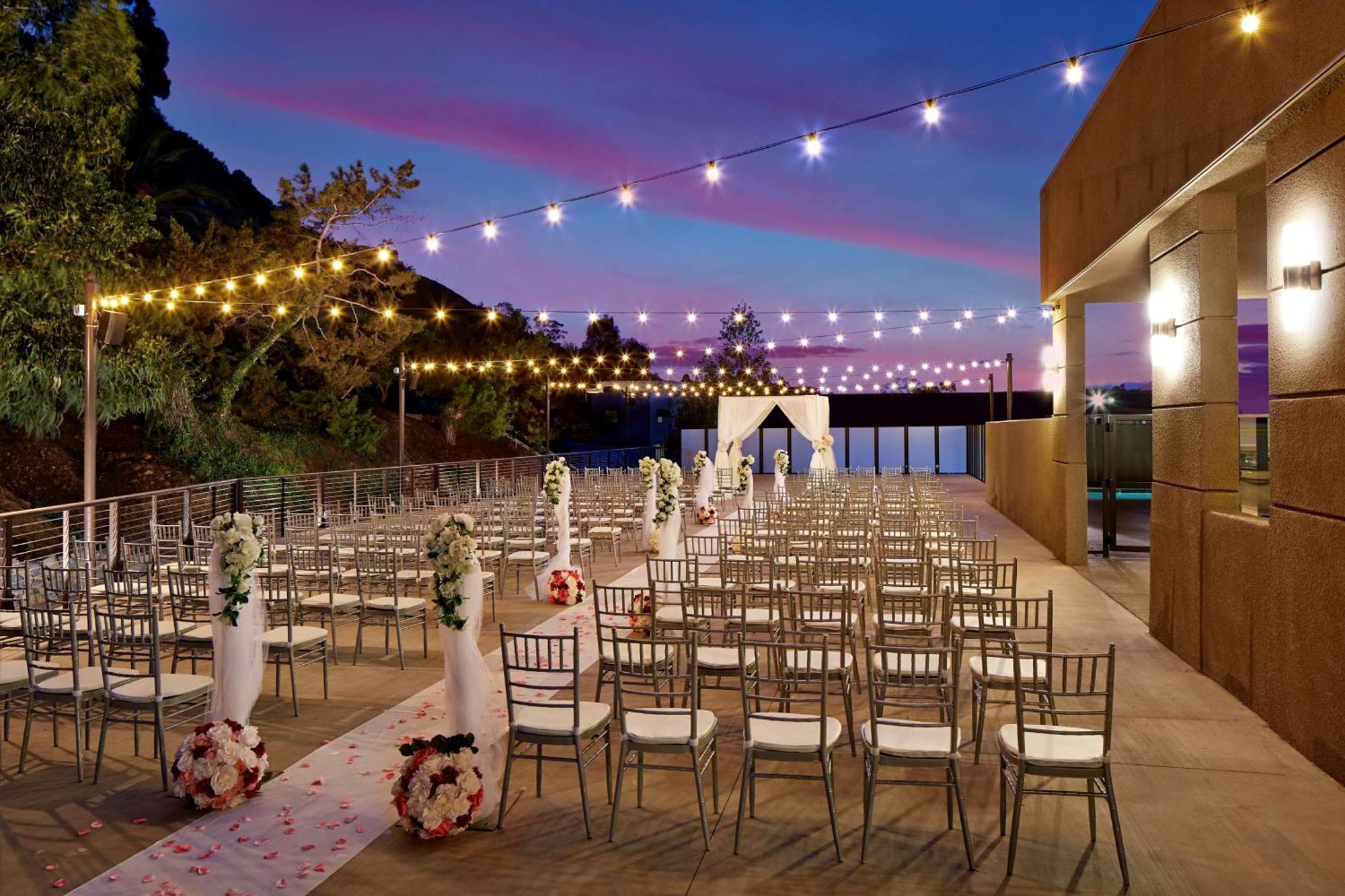 Hotel Hilton Mission Valley 4*