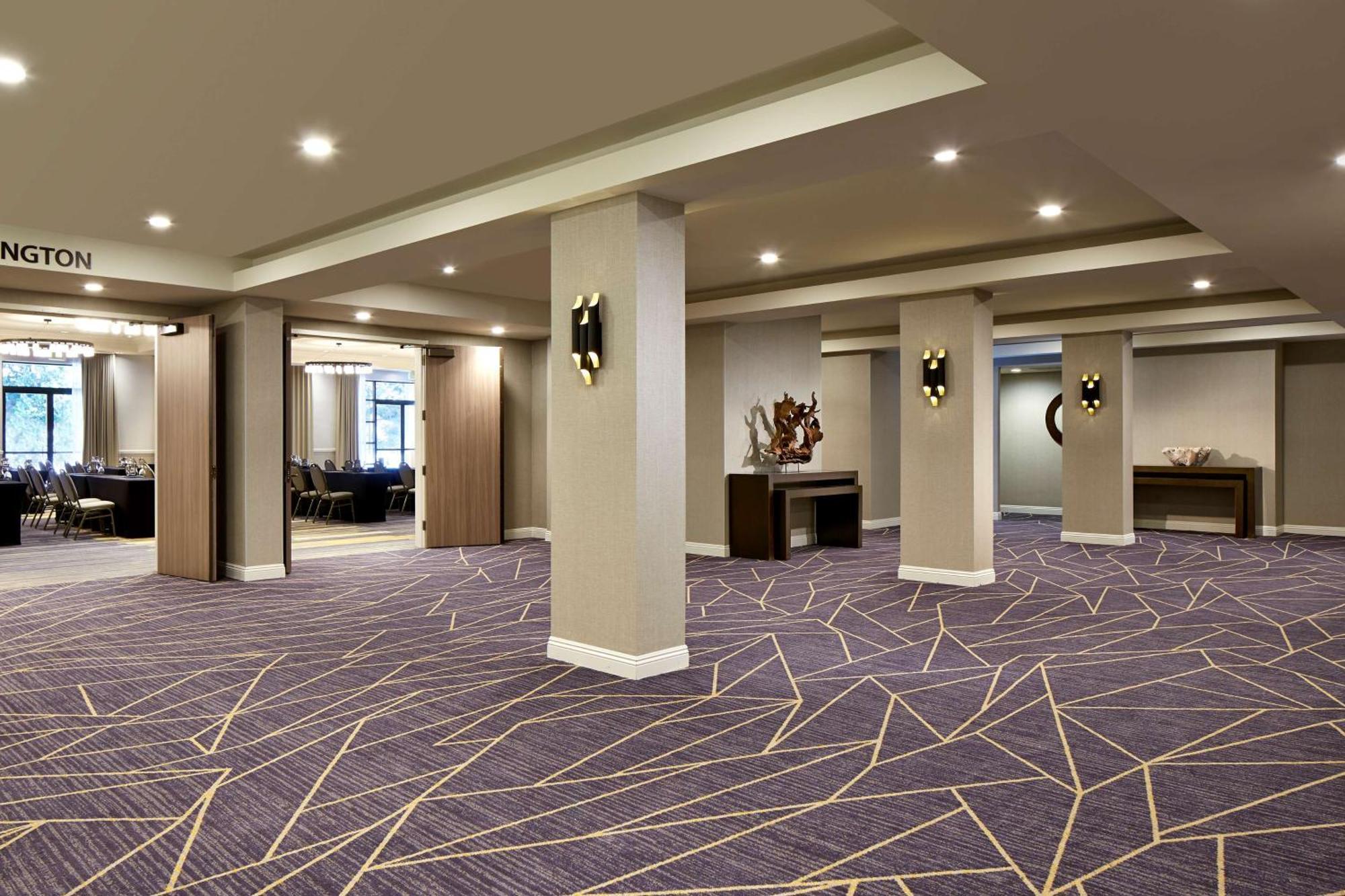 Hilton Mission Valley 4*