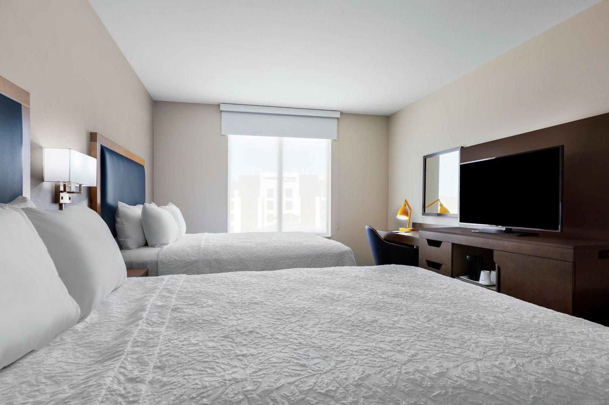 Hampton & Airport Liberty Station 3*