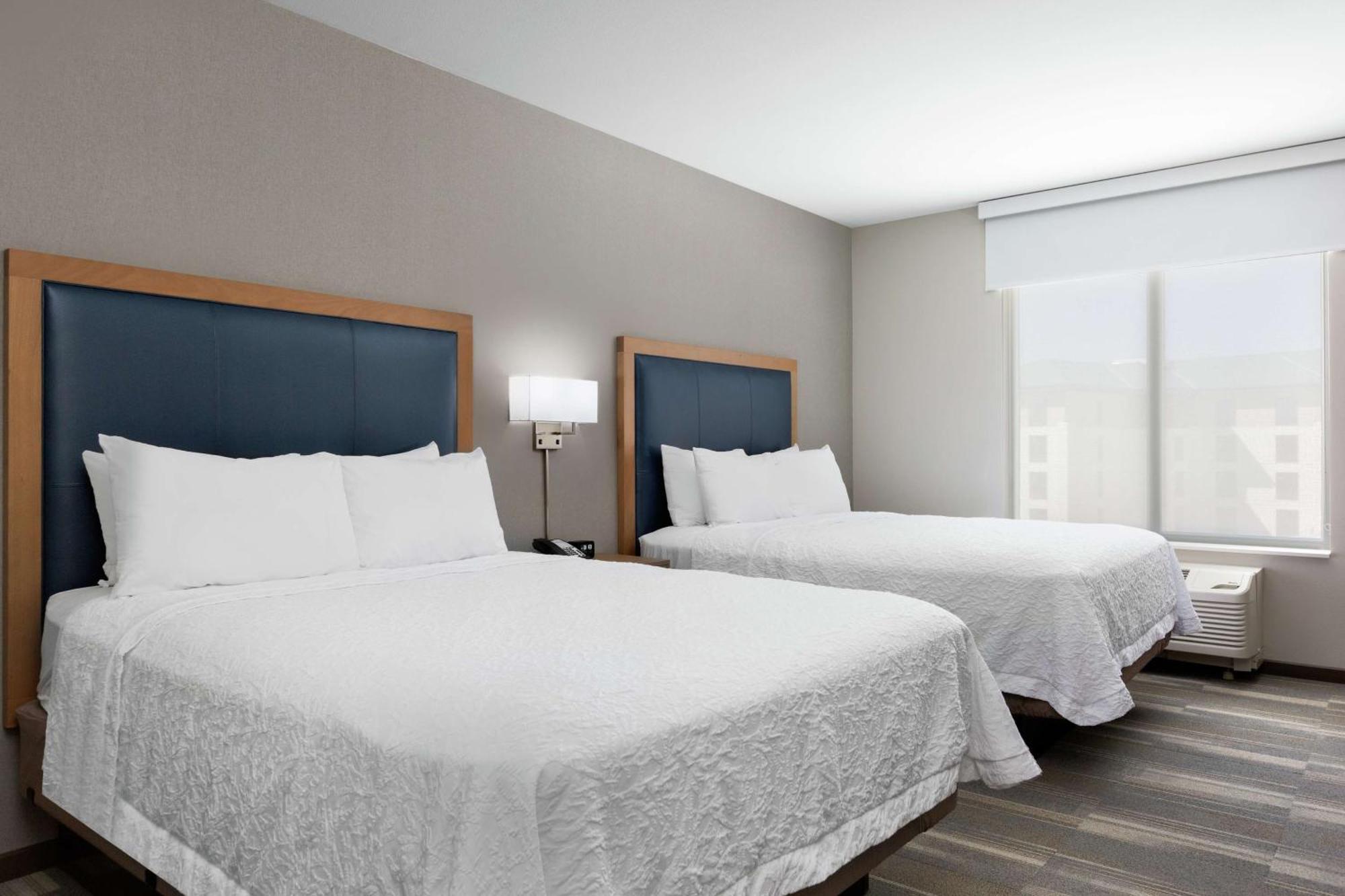 Hampton & Airport Liberty Station Hotel San Diego