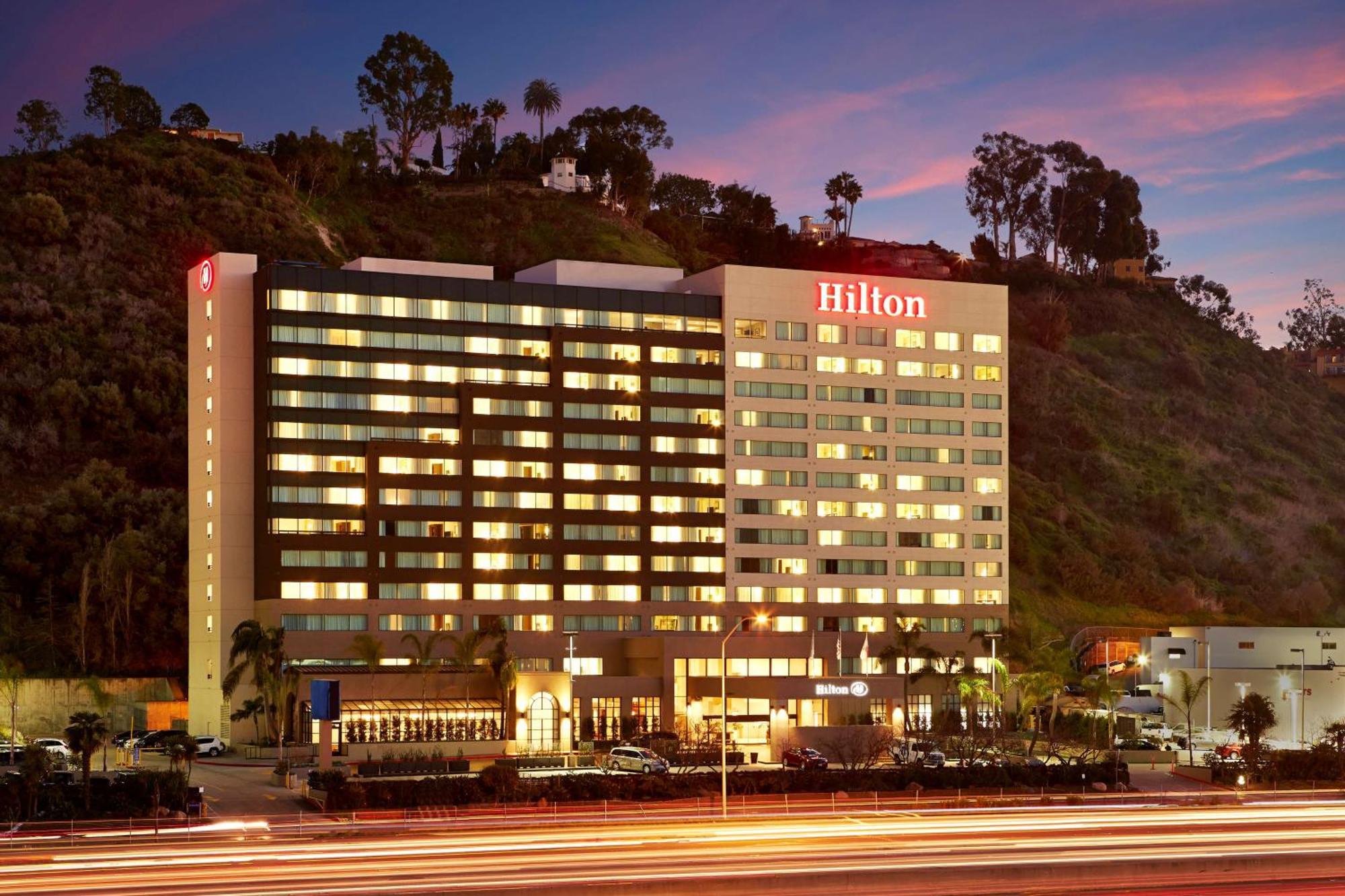 Hilton Mission Valley Hotel 4*