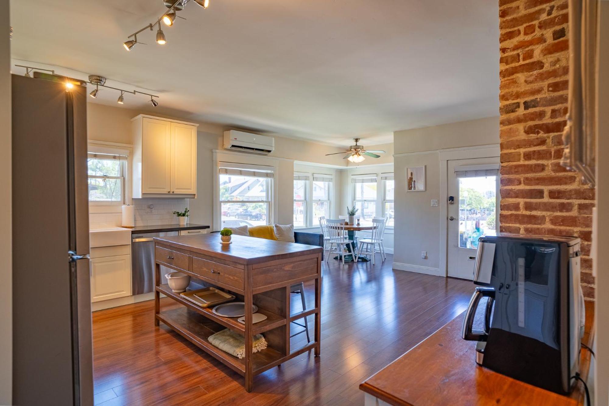 Fern House South Park Craftsman Guest house *